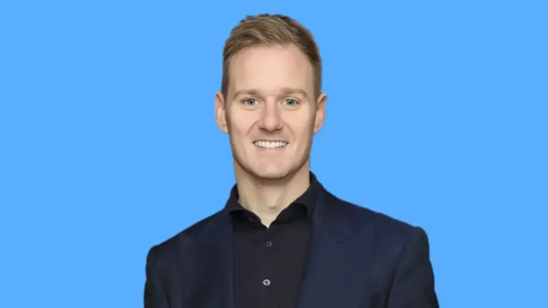 Dan Walker Height How Tall is Dan Walker?